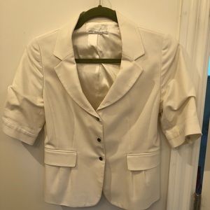 White short sleeve tahari blazer